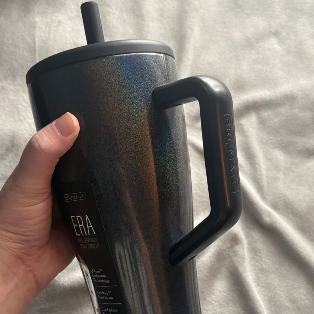BrüMate Glitter Charcoal 30 oz Era - Picture 6 of 8